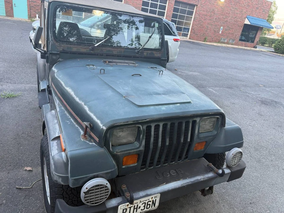 1993 Jeep YJ Wrangler - Image 3 of 22