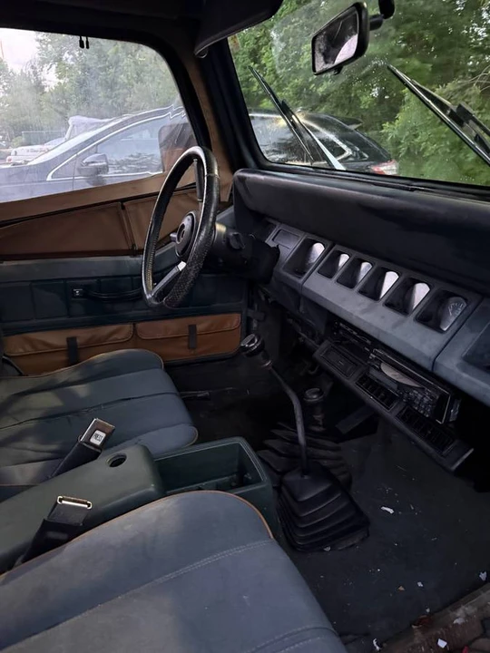 1993 Jeep YJ Wrangler - Image 10 of 22