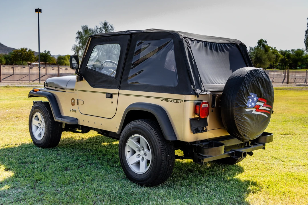 1993 Jeep YJ Wrangler - Image 7 of 31