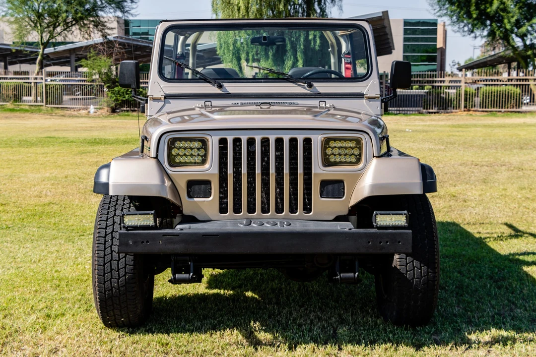 1993 Jeep YJ Wrangler - Image 19 of 31