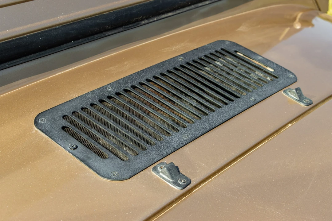 1993 Jeep YJ Wrangler - Image 25 of 31