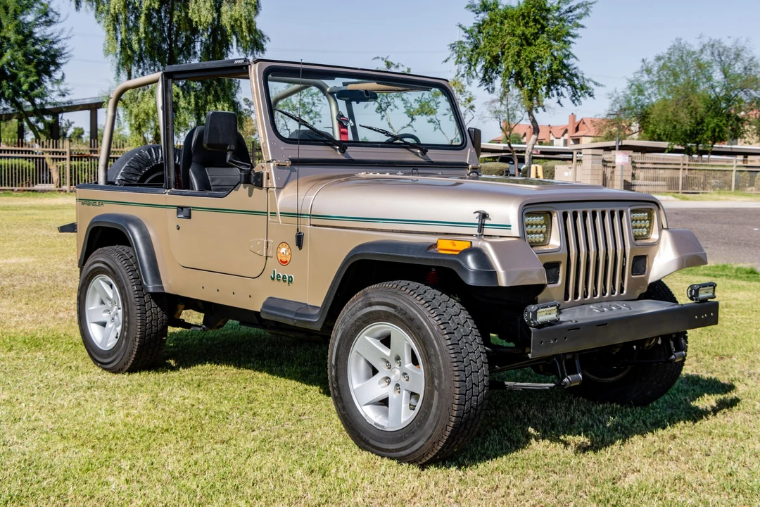 1993 Jeep YJ Wrangler - Image 15 of 31