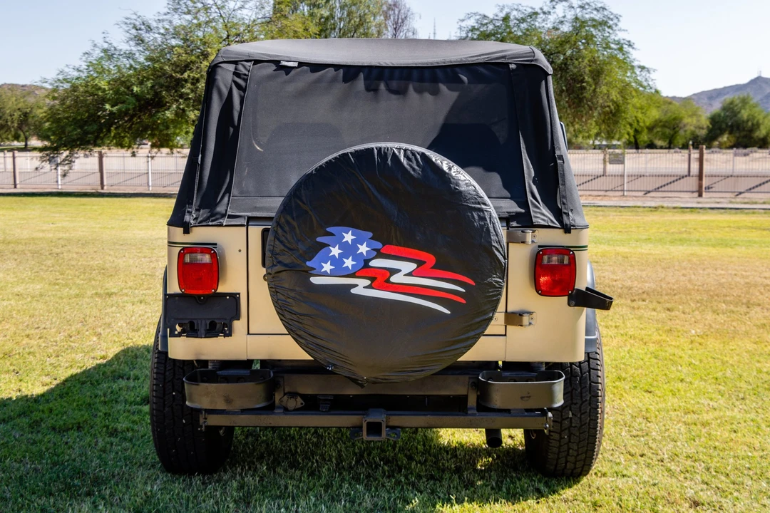 1993 Jeep YJ Wrangler - Image 10 of 31