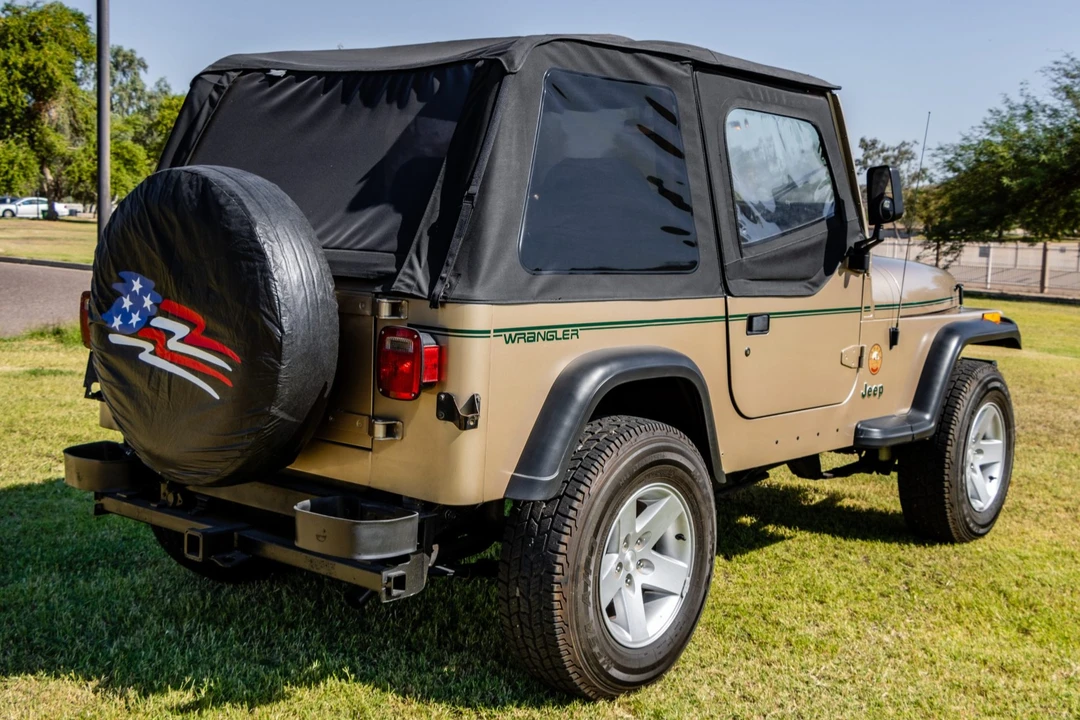 1993 Jeep YJ Wrangler - Image 12 of 31