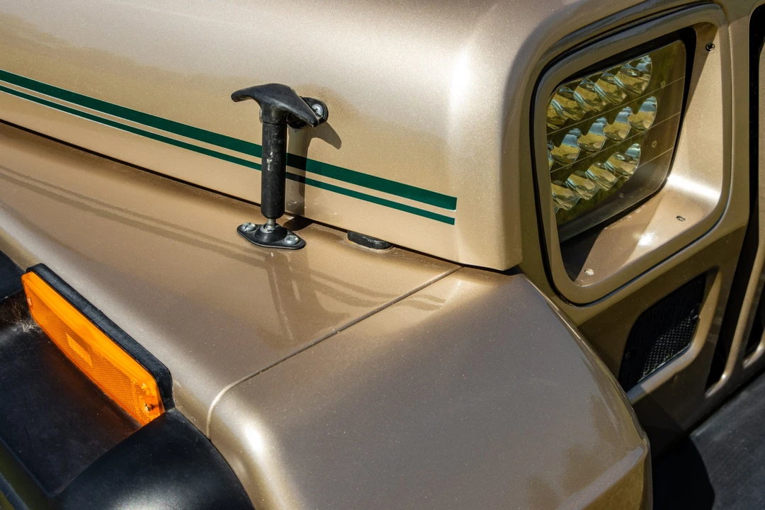 1993 Jeep YJ Wrangler - Image 23 of 31