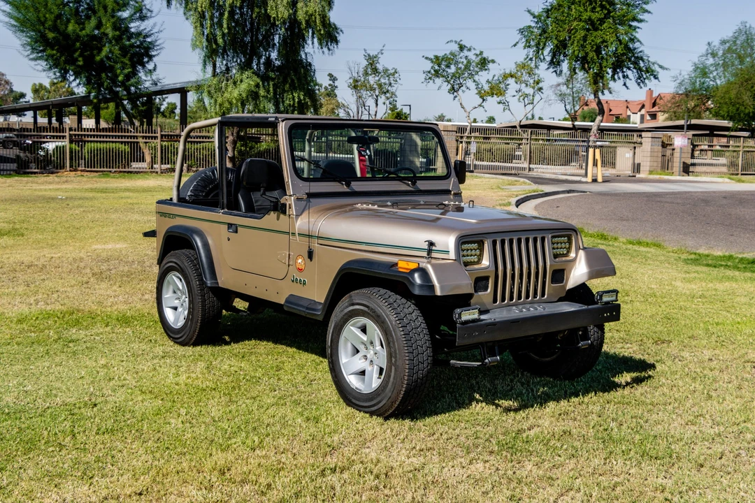 1993 Jeep YJ Wrangler - Image 18 of 31