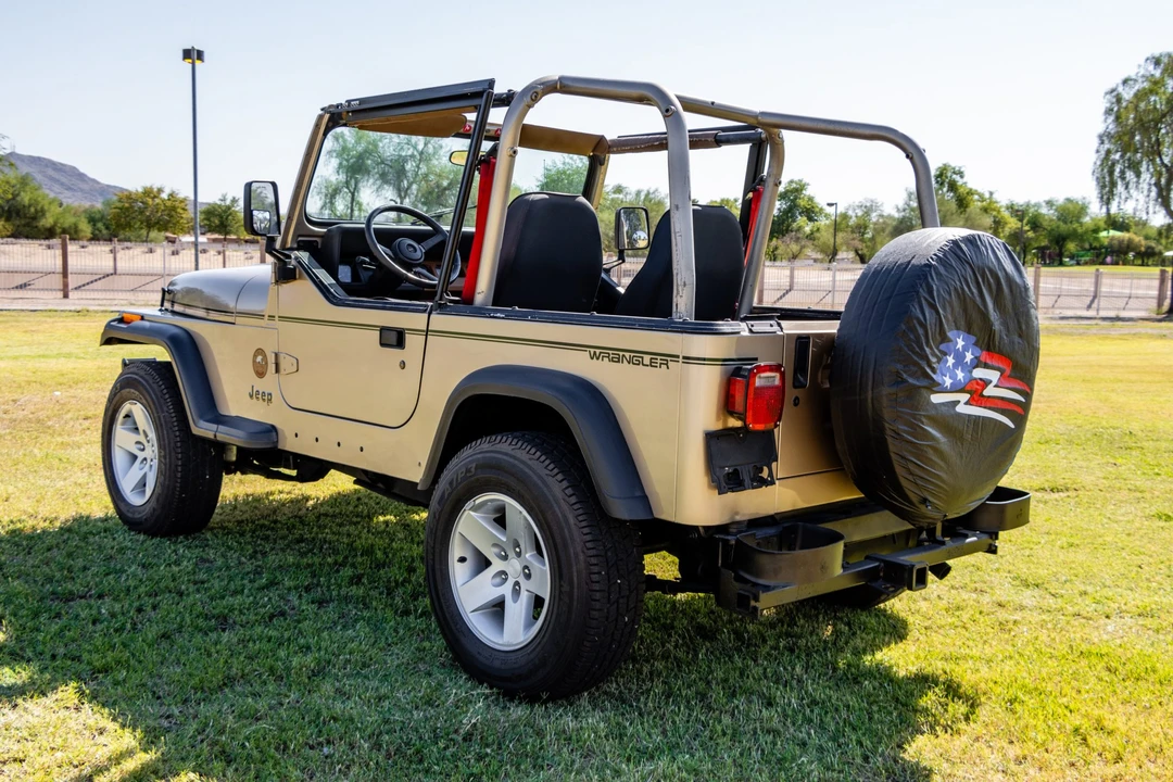1993 Jeep YJ Wrangler - Image 6 of 31