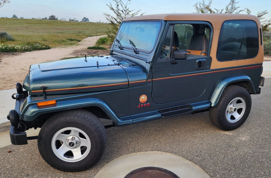 1993 Jeep YJ Wrangler - Image 4 of 31