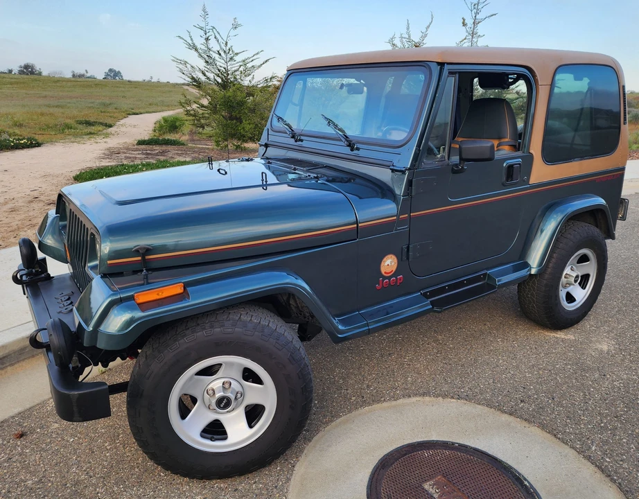 1993 Jeep YJ Wrangler - Image 5 of 31