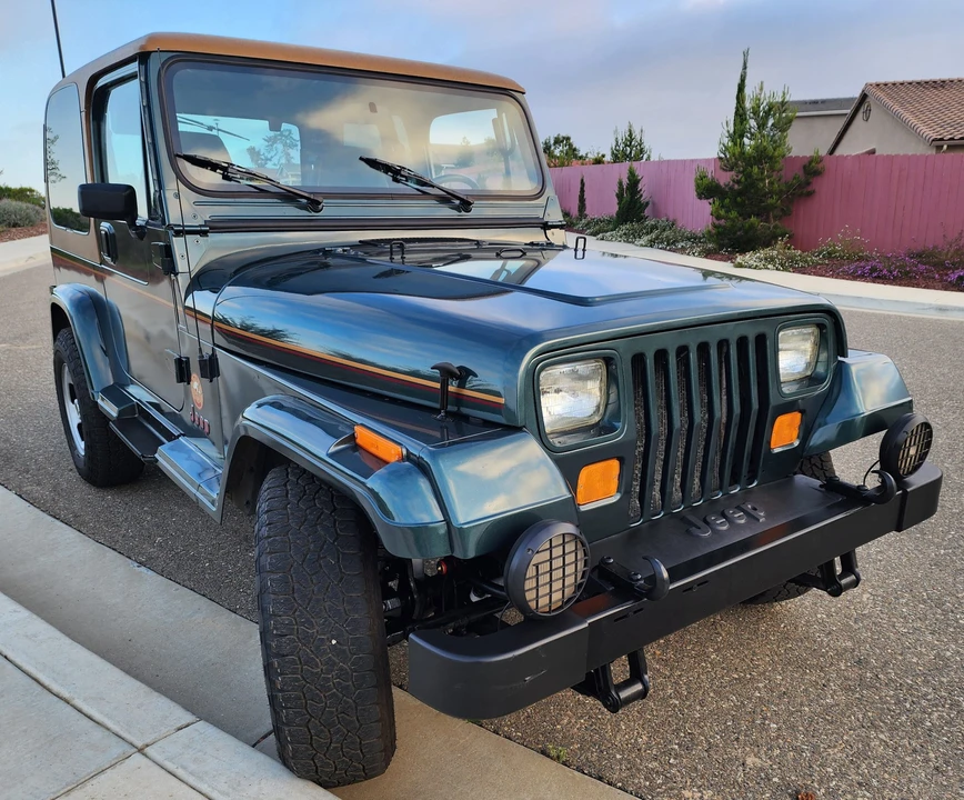 1993 Jeep YJ Wrangler - Image 24 of 31