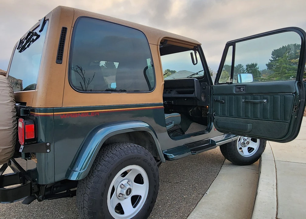1993 Jeep YJ Wrangler - Image 29 of 31
