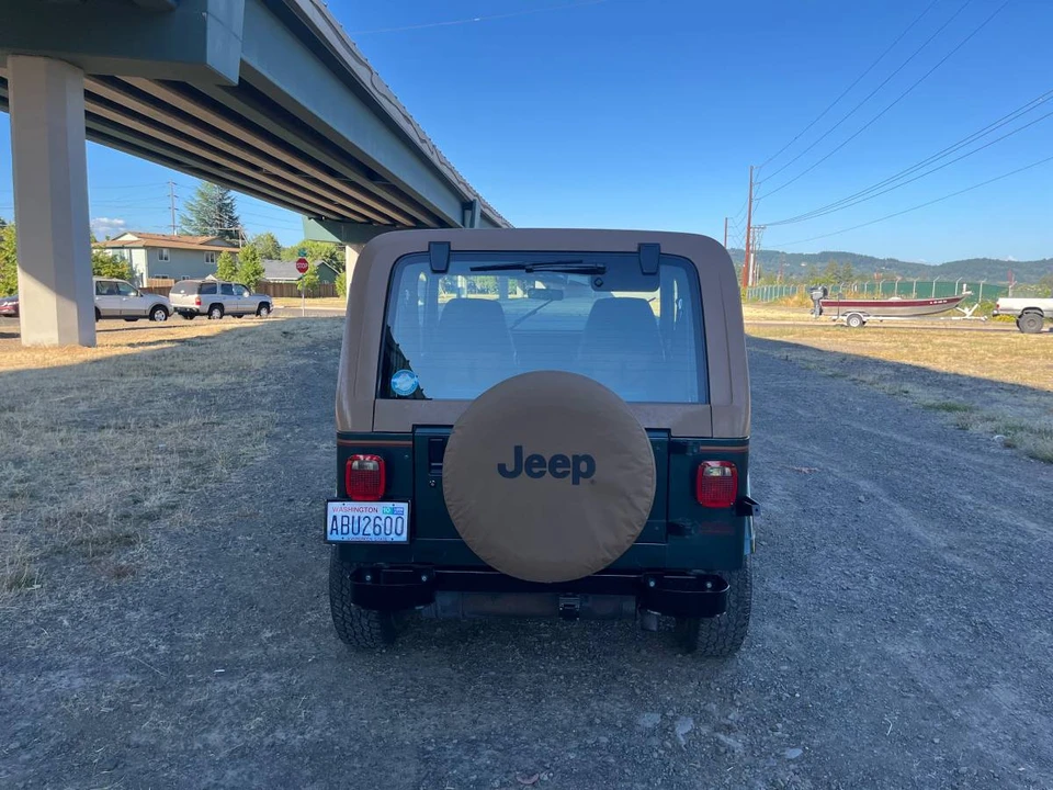 1993 Jeep YJ Wrangler - Image 7 of 15
