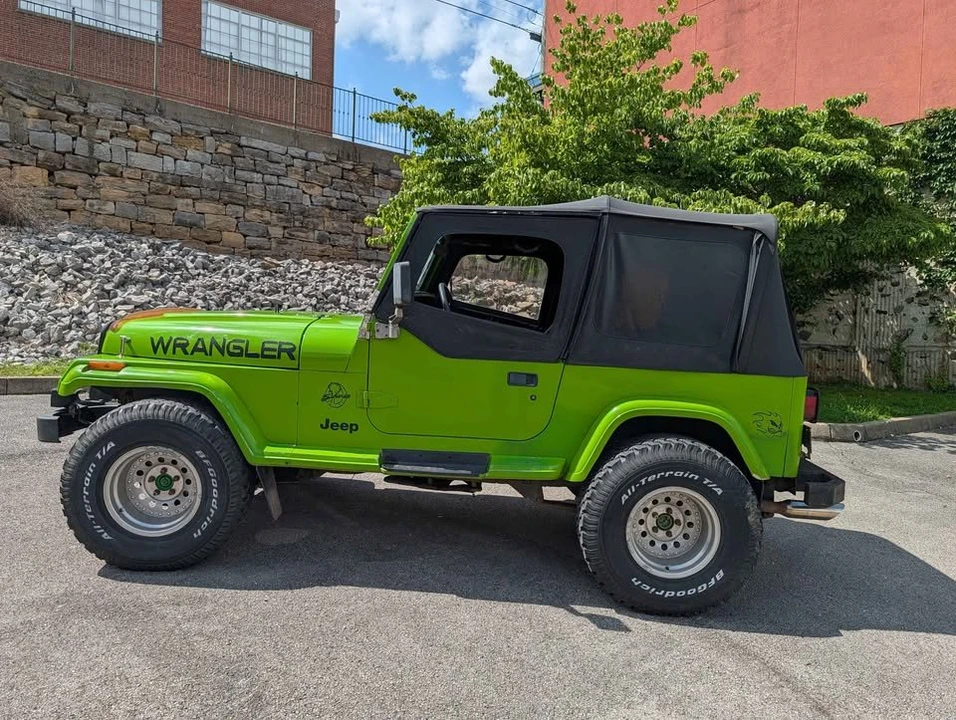 1993 Jeep YJ Wrangler - Image 10 of 10
