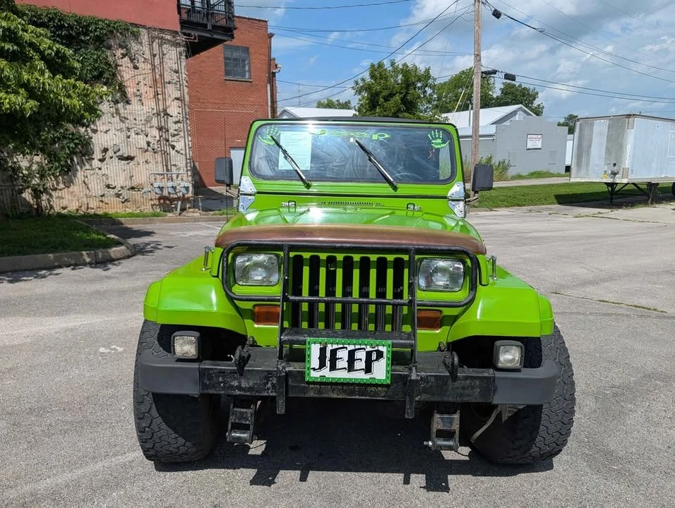 1993 Jeep YJ Wrangler - Image 9 of 10