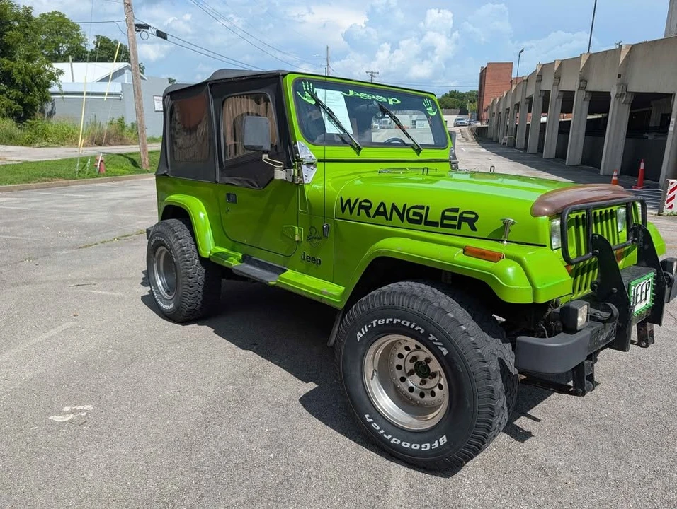 1993 Jeep YJ Wrangler - Image 8 of 10