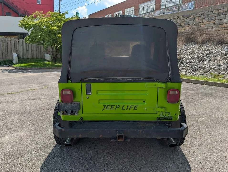 1993 Jeep YJ Wrangler - Image 6 of 10