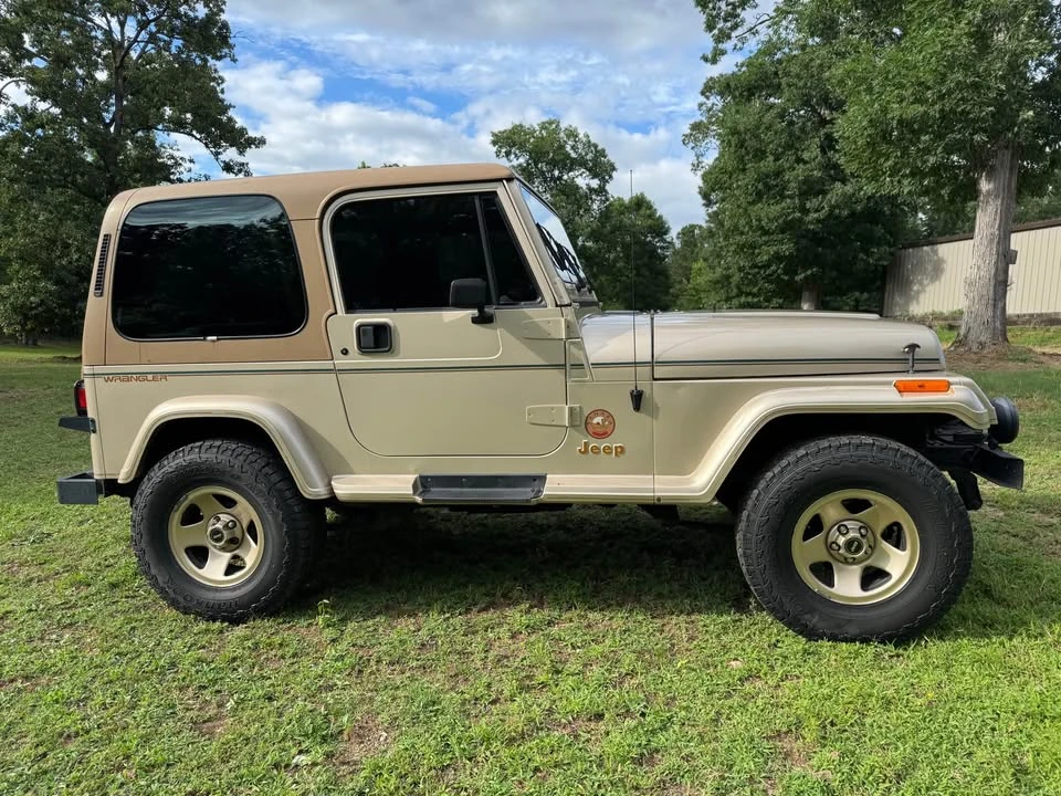 1993 Jeep YJ Wrangler - Image 3 of 10