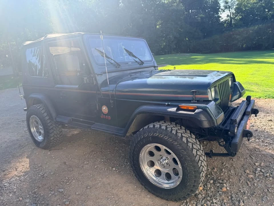 1993 Jeep YJ Wrangler - Image 2 of 5