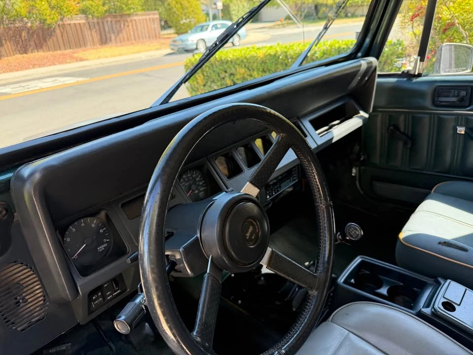 1993 Jeep YJ Wrangler - Image 4 of 8