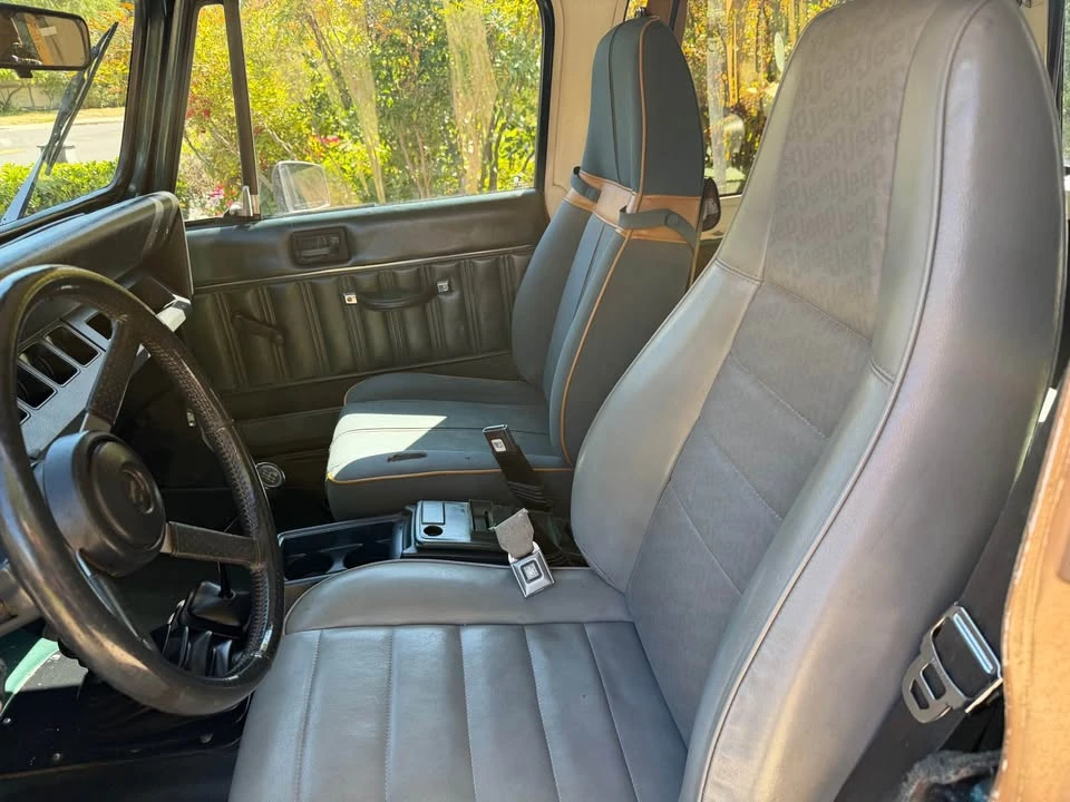 1993 Jeep YJ Wrangler - Image 5 of 8