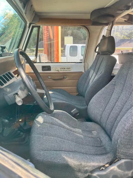 1993 Jeep YJ Wrangler - Image 5 of 9