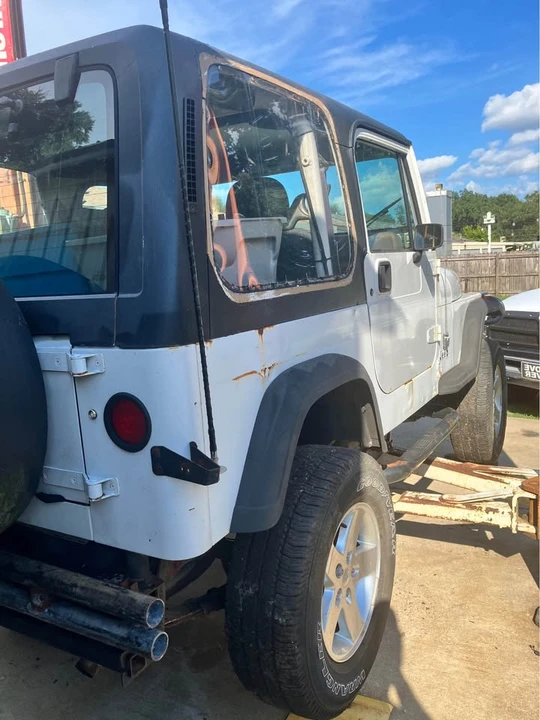 1993 Jeep YJ Wrangler - Image 4 of 9