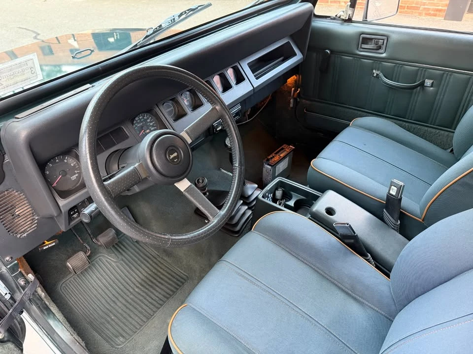 1993 Jeep YJ Wrangler - Image 10 of 20