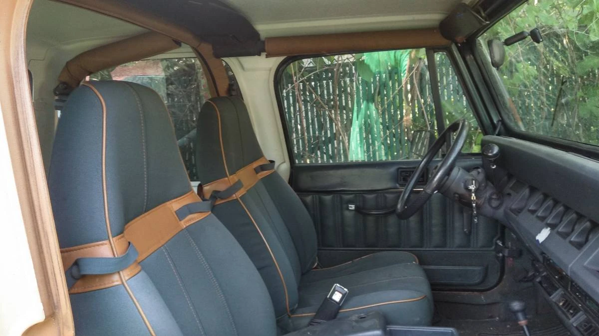 1993 Jeep YJ Wrangler - Image 5 of 7