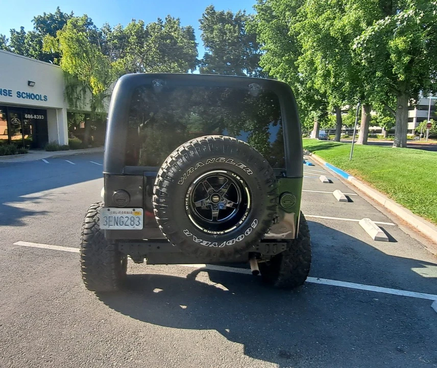 1993 Jeep YJ Wrangler - Image 6 of 31