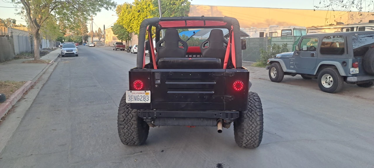 1993 Jeep YJ Wrangler - Image 14 of 31