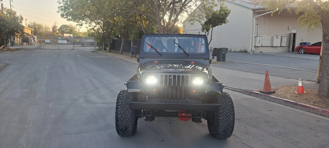 1993 Jeep YJ Wrangler - Image 20 of 31