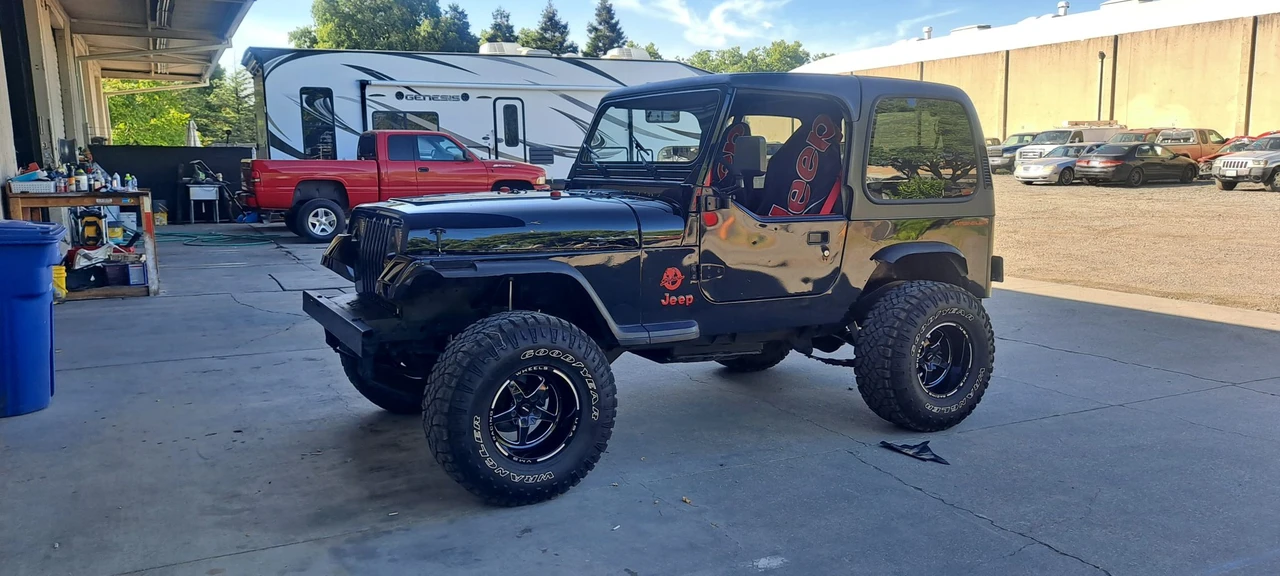 1993 Jeep YJ Wrangler - Image 4 of 31