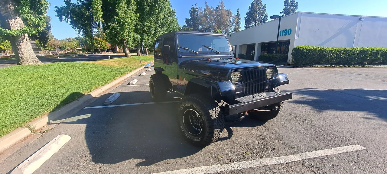 1993 Jeep YJ Wrangler - Image 8 of 31