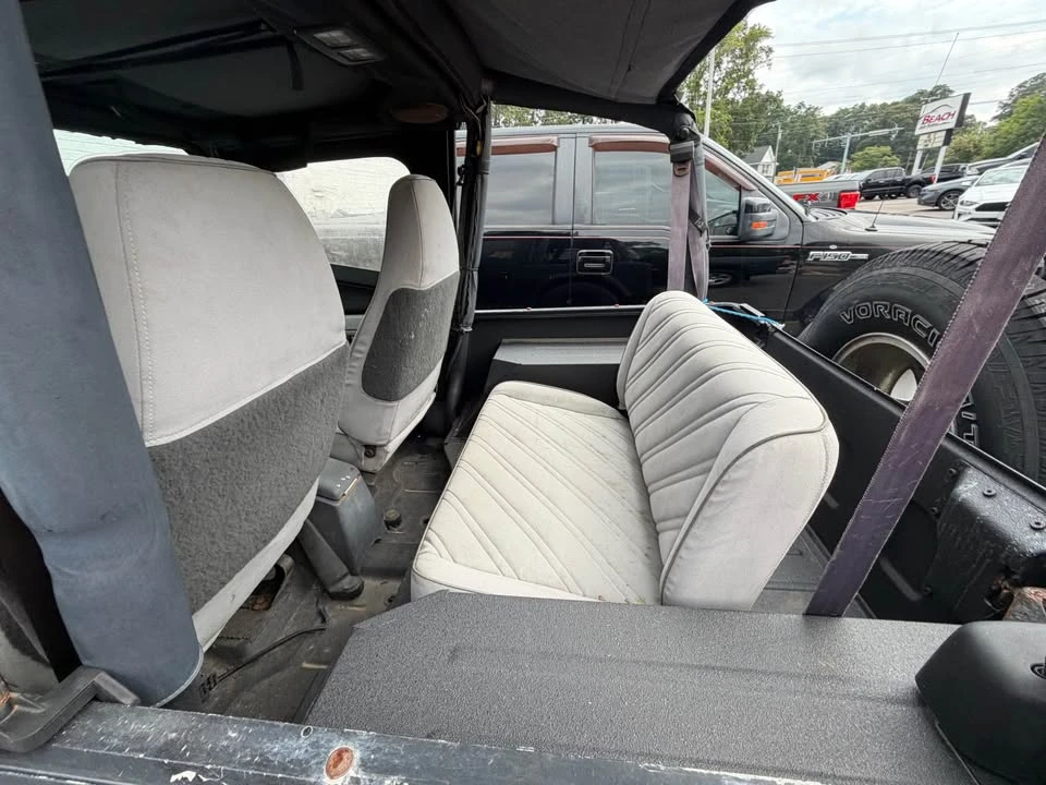 1993 Jeep YJ Wrangler - Image 8 of 10