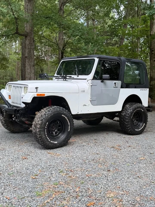 1993 Jeep YJ Wrangler - Image 5 of 12