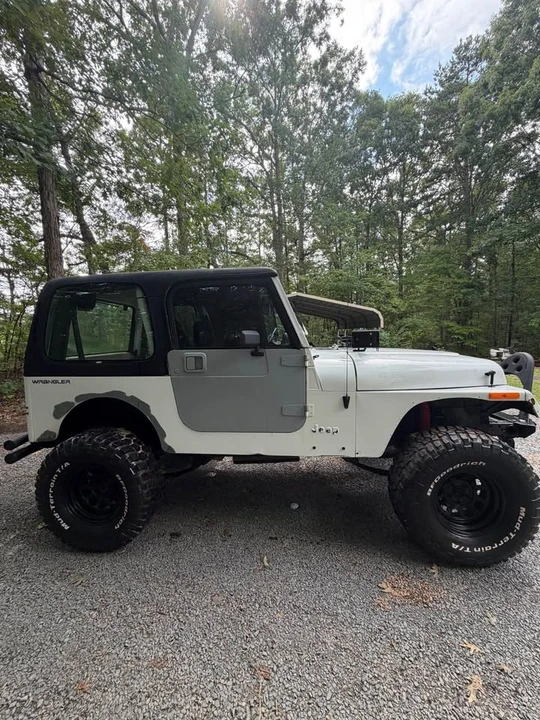 1993 Jeep YJ Wrangler - Image 7 of 12