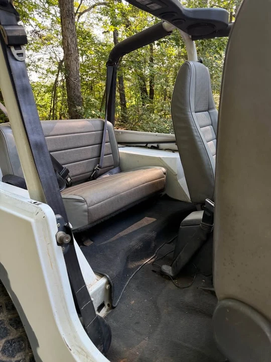 1993 Jeep YJ Wrangler - Image 7 of 12