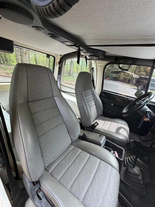 1993 Jeep YJ Wrangler - Image 9 of 12