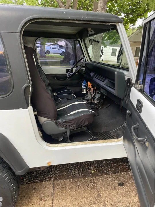 1993 Jeep YJ Wrangler - Image 9 of 10