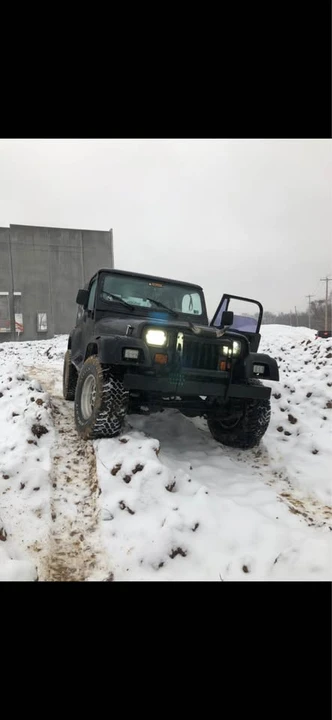 1993 Jeep YJ Wrangler - Image 3 of 3