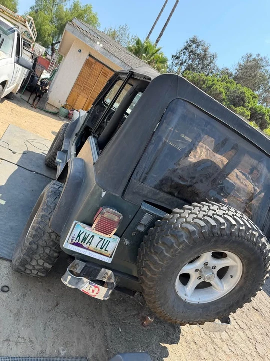 1993 Jeep YJ Wrangler - Image 4 of 7