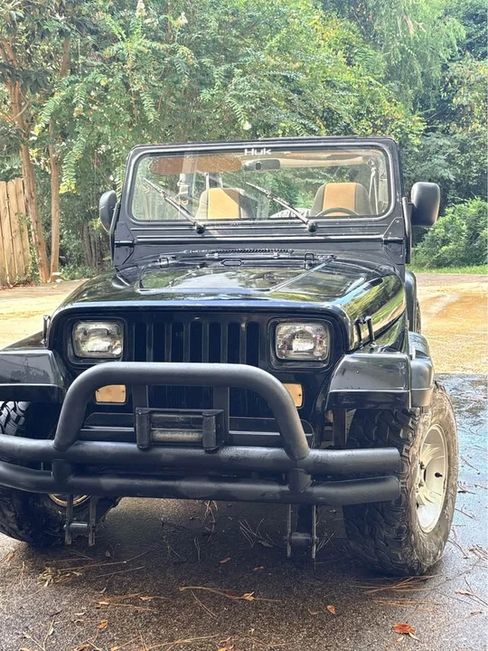 1993 Jeep YJ Wrangler - Image 5 of 12