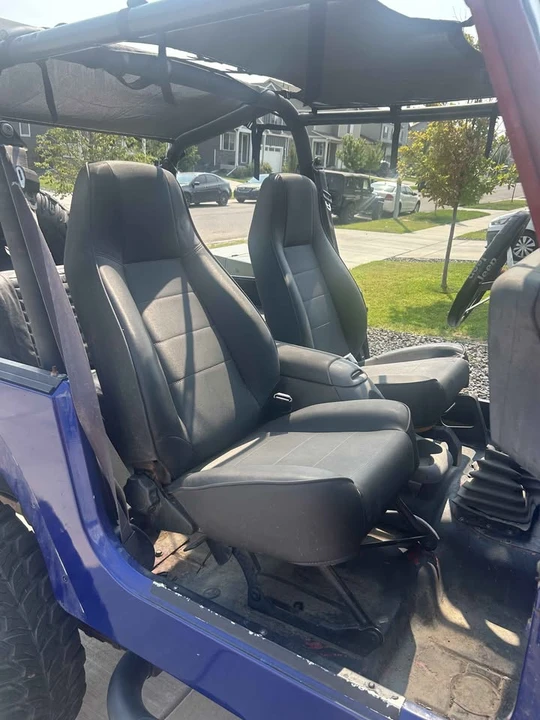 1993 Jeep YJ Wrangler - Image 6 of 8