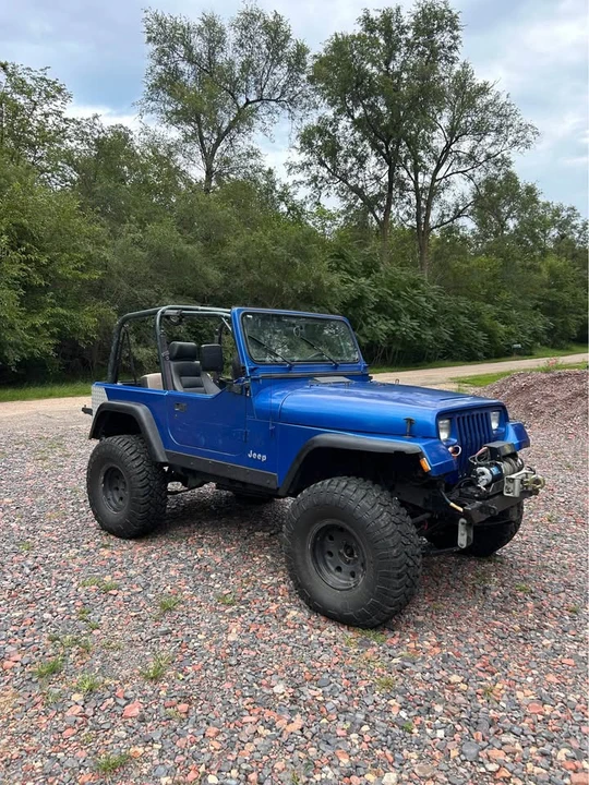 1993 Jeep YJ Wrangler - Image 3 of 10