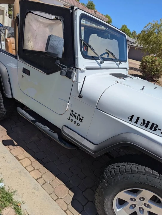 1993 Jeep YJ Wrangler - Image 4 of 4