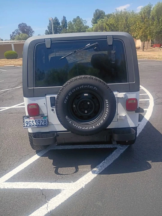 1993 Jeep YJ Wrangler - Image 6 of 13
