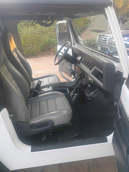 1993 Jeep YJ Wrangler - Image 10 of 13