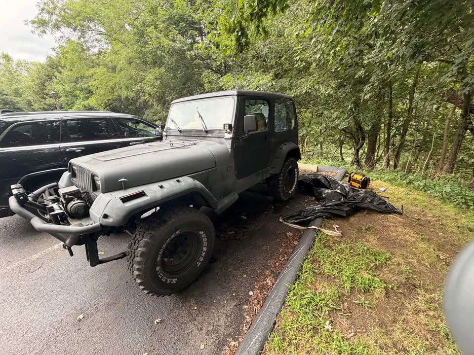 1993 Jeep YJ Wrangler - Image 3 of 10