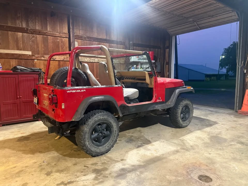 1993 Jeep YJ Wrangler - Image 8 of 10