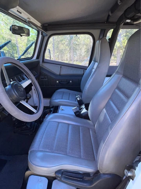 1993 Jeep YJ Wrangler - Image 13 of 13